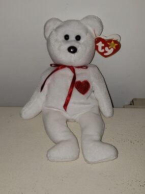 Ty Beanie Baby Valentino Bear With Errors- Brown Nose & Mismatch Years